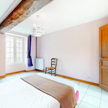 Nice In Conde-en-normandie With Wifi Prázdninový dům Condé-sur-Noireau